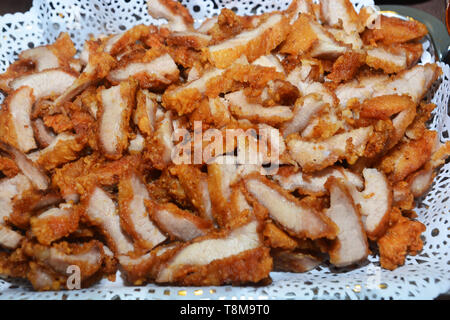 Gebratenes Schweinefleisch, Hinweis Wählen Sie Fokus mit geringer Tiefenschärfe Stockfoto