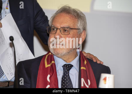 Enzo Siviero, Gäste während der xxxii Turin International Book Fair in Lingotto Fiere am 13. Mai 2019 in Turin, Italien. (Foto von Antonio Polia/Pacific Press) Stockfoto