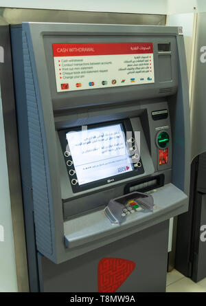 Abu Dhabi, VAE - 29. März. 2019. ATM von Abu Dhabi Commercial Bank Stockfoto