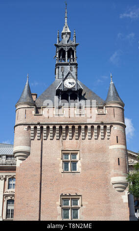 Donjon du Capitole in 1525 gebaut von Viollet Le Duc in der C 19 restauriert jetzt das Fremdenverkehrsbüro, Toulouse, Haute Garonne, Royal, Frankreich Stockfoto