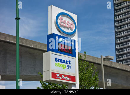 Esso Tankstelle anmelden Burnaby, BC, die zeigen, dass Metro Vancouver hat einige der Highests Preise für Benzin im Land im Augenblick (Mai 2019 Stockfoto