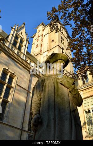 Frankreich, Cote d'Or, kulturellen Landschaft des Burgund Klimas als Weltkulturerbe von der UNESCO, Dijon, Palast der Herzöge von Burgund, den Turm und die Statue von Philippe Le Bon Stockfoto