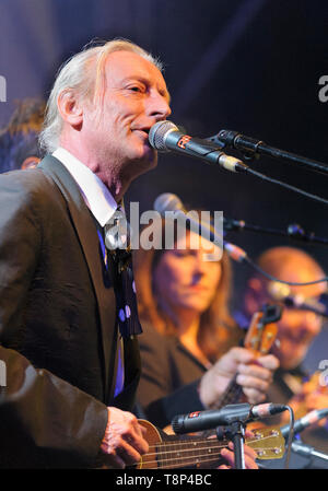 Das Ukulele Orchestra von Großbritannien (Dave Suich) Durchführen am Wickham Festival, England, UK. August 14, 2014. Stockfoto