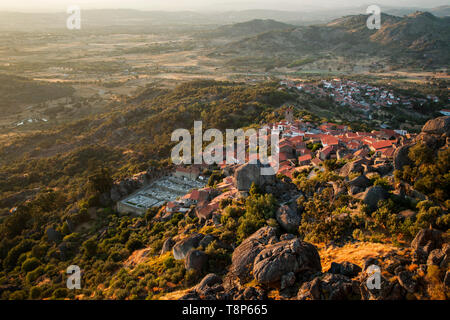 Monsanto Dorf, Alcains, Portugal Stockfoto