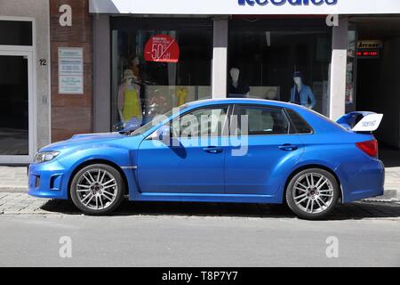 Nürnberg, Deutschland - Mai 6, 2018: Blau Subaru Impreza WRX STI Sports sedan Auto in Deutschland geparkt. Es wurden 45,8 Millionen Autos in Deutschland ( Stockfoto
