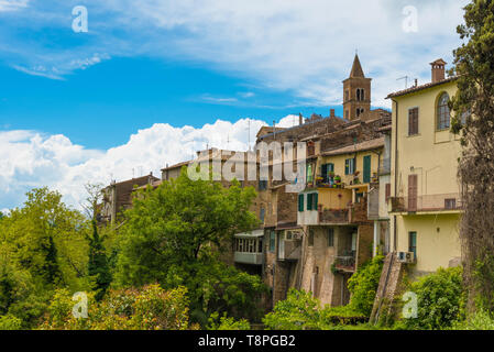 Torri in Sabina (Italien) - in einem kleinen mittelalterlichen Dorf im Herzen der Sabina, Region Latium, im Frühling Stockfoto