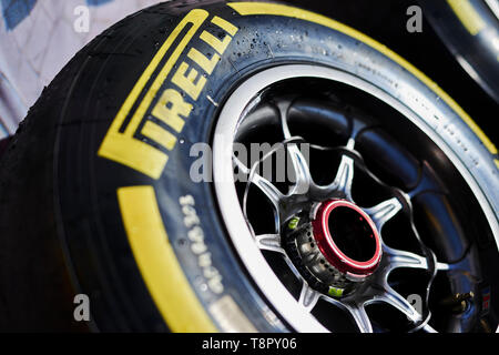 Circuit de Barcelona-Catalunya, Barcelona, Spanien. 14 Mai, 2019. Formel 1 in der Saison testen, Tag 1; Pirelli Reifen auf einem Formel 1 Felge Credit: Aktion plus Sport/Alamy leben Nachrichten Stockfoto