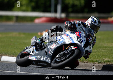 Portrush, Nordirland. 14 Mai, 2019. Internationale North West 200 Motorrad road racing, Dienstag Praxis; Michael Dunlop auf dem TYCO BMW in der SuperBike Training Credit: Aktion plus Sport/Alamy leben Nachrichten Stockfoto