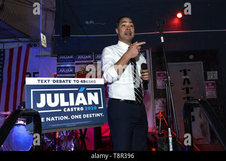 Las Vegas, Nevada, USA. 15 Mär, 2019. Demokratische Präsidentschaftskandidat Julian Castro spricht auf einer Wahlkampfveranstaltung in Las Vegas, Nevada. Castro diente als Sekretärin für Wohnungsbau und Stadtplanung unter Präsident Barack Obama. Credit: Ronen Tivony/SOPA Images/ZUMA Draht/Alamy leben Nachrichten Stockfoto