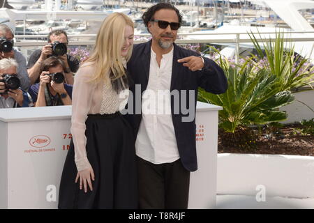 Mai 14, 2019 - Cannes, Frankreich - Cannes, Frankreich - 14. Mai: Jurymitglied Elle Fanning und Präsident der Jury Alejandro Gonzalez Inarritu besucht die Jury photocall während die 72. jährliche Cannes. (Bild: © Friedrich InjimbertZUMA Draht) Stockfoto