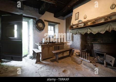 Frankreich, Morbihan, Brech, innen eine Hütte des ecomusee von St-Dégan Stockfoto