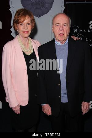 November 12, 2013 - Los Angeles, Kalifornien, USA - der Writer's Block stellt Tim Conway mit Carol Burnett hielt am Saban Theater, November 12th, 2013 Beverly Hills, Kalifornien. USA (Credit Bild: © TLeopold/Kugel Fotos/ZUMAPRESS.com) Stockfoto