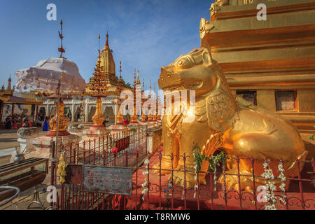 Der Shwezigon Pagode in Bagan (Myanmar) Stockfoto