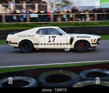 Bill Shepherd, Romain Dumas, Ford Mustang Boss 302, Gerry Marshall Trophäe, Gruppe 1 Limousine, 1970 bis 1982, 77 Mitglieder treffen, Goodwood, West Sus Stockfoto