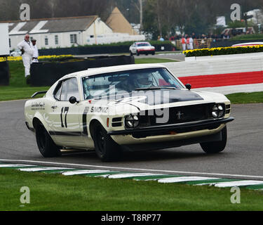 Bill Shepherd, Romain Dumas, Ford Mustang Boss 302, Gerry Marshall Trophäe, Gruppe 1 Limousine, 1970 bis 1982, 77 Mitglieder treffen, Goodwood, West Sus Stockfoto