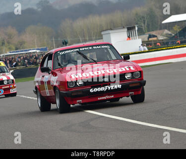 Mike Whitaker, Mike Jordan, Ford Capri III 3 Liter S, Gerry Marshall Trophäe, Gruppe 1 Limousine, 1970 bis 1982, 77 Mitglieder treffen, Goodwood, West S Stockfoto