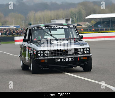 Marino Franchitti, Charlie März, Triumph Dolomite Sprint, Gerry Marshall Trophäe, Gruppe 1 Limousine, 1970 bis 1982, 77 Mitglieder treffen, Goodwood, W Stockfoto