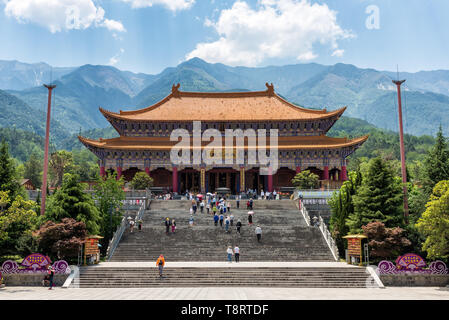 Dali, China - April 25, 2019: Das mahavira Halle von Chong Sheng Kloster. Diese buddhistische Kloster war einst der königlichen Tempel des Königreichs Dali Stockfoto