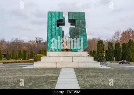 Vukovar, Kroatien - 1. Januar 2019. Ewige Flamme Denkmal für die Opfer der Heimat Krieg oder der kroatischen Unabhängigkeitskrieg in der Vukovar Stockfoto