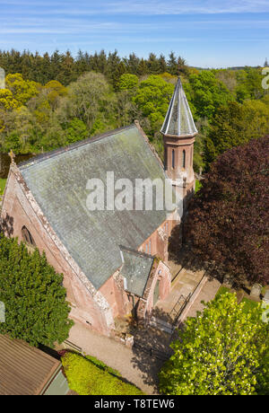 Ruthven Gemeinschaft Halle förmlich Ruthven Pfarrkirche am Ufer des Flusses Isla, Angus, Schottland. Stockfoto