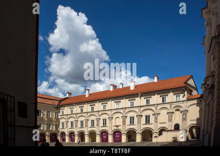 Wilna, Litauen, 14, Mai, 2019 Innenhof der Universität Vilnius Ensemble, Vilnius, Litauen Stockfoto