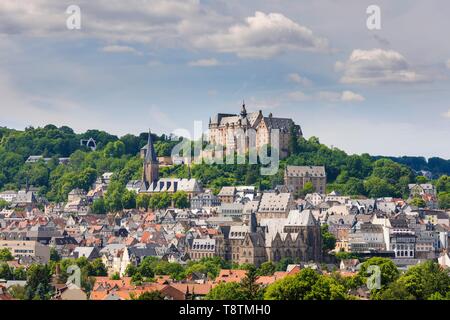 Stadtblick, landgrafen Schloss mit University Museum und die Pfarrkirche St. Marien, Altstadt, Marburg, Hessen, Deutschland Stockfoto