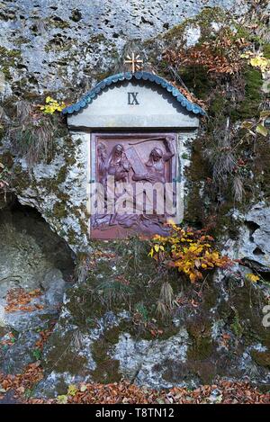 Relief des Bildhauers Georg Kemper, 1880-1948, Geißelung Jesu Christi, von dem Kreuz IX, Mittelehrenbach, Oberfranken, Bayern Stockfoto