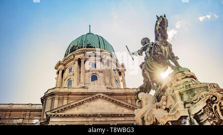 Prinz Eugen von Savoyen der Reiterstatue am Schloss Buda in Budapest, Ungarn Stockfoto