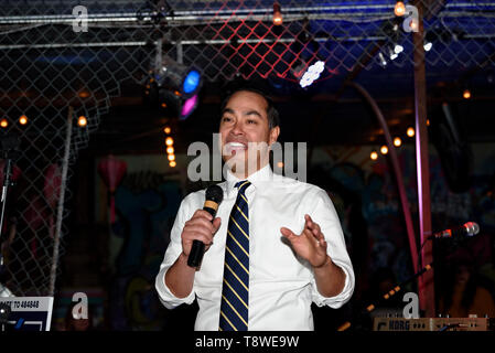 Demokratische Präsidentschaftskandidat Julian Castro spricht auf einer Wahlkampfveranstaltung in Las Vegas, Nevada. Castro diente als Sekretärin für Wohnungsbau und Stadtplanung unter Präsident Barack Obama. Stockfoto