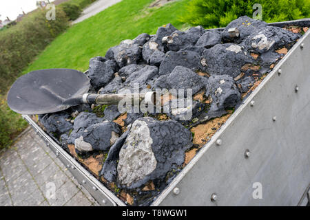 Coal Bucket in Llay, Nordwales Stockfoto