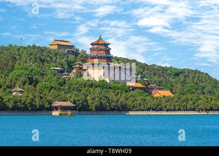 Langlebigkeit Hügel an der Sommerpalast in Peking, China Stockfoto