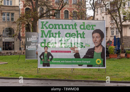 Eisenach, Deutschland - Mai 11, 2019: Blick auf ein Wahlplakat für die Wahlen zum Europäischen Parlament von den Grünen in Eisenach, Deutschland. Stockfoto