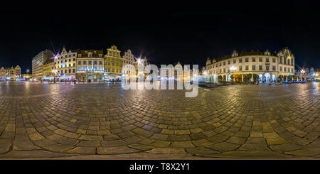 360 Grad Panorama Ansicht von WROCLAW, Polen - September 2018: Vollständige nahtlose sphärischen Nacht Panorama 360 Grad Kreis Ostrow Tumski mit Türme der gotischen Kathedrale 360 panor