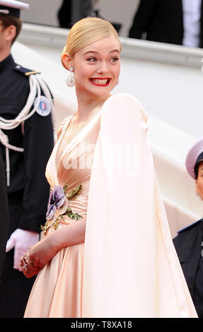 Cannes, Deutschland. 14 Mai, 2019. Elle Fanning nimmt an der Eröffnungsfeier und die Uraufführung von "die Toten nicht", die im Rahmen der 72. jährlichen Filmfestspiele von Cannes im Palais de Festivals sterben. | Verwendung der weltweiten Kredit: dpa/Alamy leben Nachrichten Stockfoto