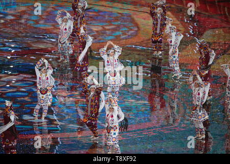 (190515) - Peking, 15. Mai 2019 (Xinhua) - der Tanz der Leidenschaft der 'Freude' ist in der asiatischen Kultur Karneval während der Konferenz über den Dialog der asiatischen Zivilisationen (CDAC) am National Stadium, oder der Bird's Nest, in Peking, der Hauptstadt von China, 15. Mai 2019 statt. (Xinhua / Cai Yang) Stockfoto