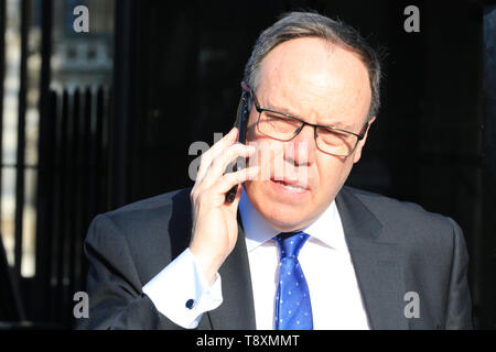 Westminster, London, Großbritannien. 15 Mai, 2019. Nigel Dodds, MP, Chef der DUP im Unterhaus, verlässt das Parlament. Credit: Imageplotter/Alamy leben Nachrichten Stockfoto