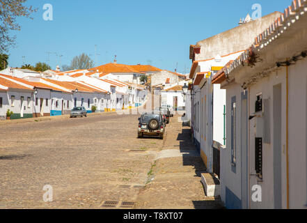 Ländliche Siedlung Dorf gepflasterten Straßen, Entradas, in der Nähe von Castro Verde, Baixo Alentejo, Portugal, Südeuropa Stockfoto