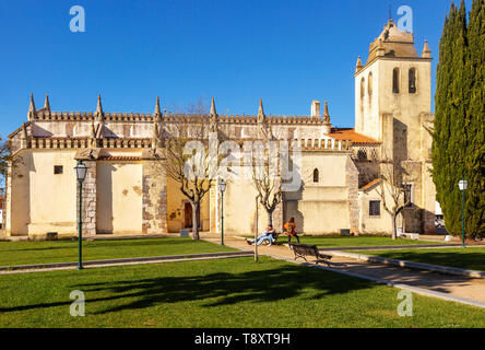 Kirche Igreja Matriz de Nossa Senhora da Assunçãoin, Dorf von Alvito, Distrikt Beja, Baixo Alentejo, Portugal, Südeuropa Stockfoto