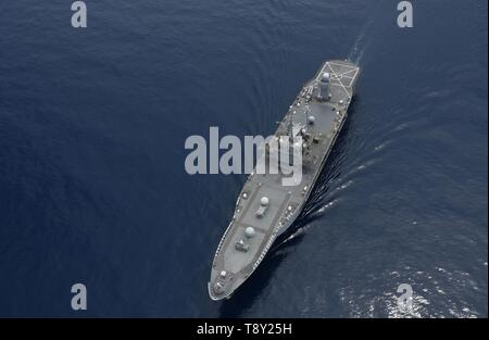 Die US-Marine Blue Ridge-Klasse amphibischen Kommando Schiff USS Blue Ridge während Patrol April 29, 2019 in das Südchinesische Meer. Stockfoto