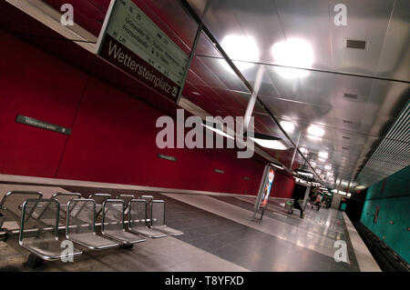 U-Bahn Station Wettersteinplatz in München, Deutschland Stockfoto