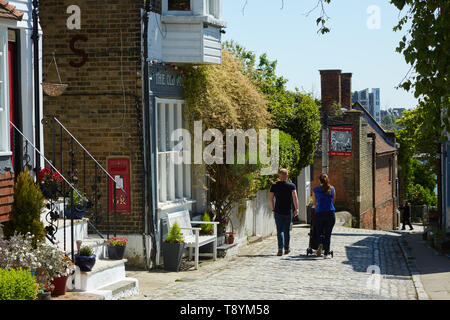 Die Hauptstraße in Upper Upnor, Kent, Großbritannien. Stockfoto