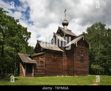 Kirche von St. Nikolaus in Vitoslavlitsy Dorf in der Nähe von Nowgorod. Russland Stockfoto