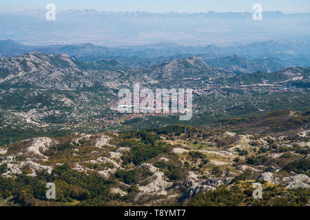 Lovćen ist ein Berg und Nationalpark im Südwesten Montenegro. Es ist die Inspiration hinter dem Namen von Montenegro, Crna Gora, wurde erstmals erwähnt Stockfoto