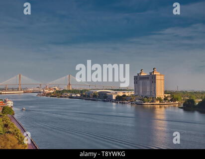 Im Hotel auf der Savannah River Der River Street, neben dem Convention Center Stockfoto