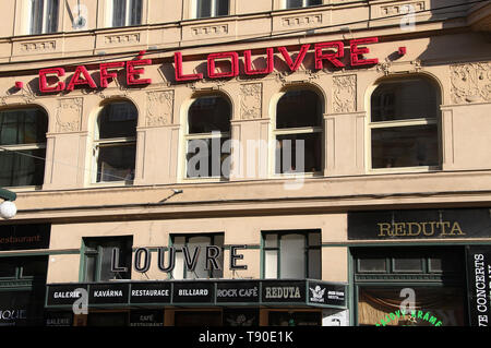 Cafe Louvre in Prag Stockfoto