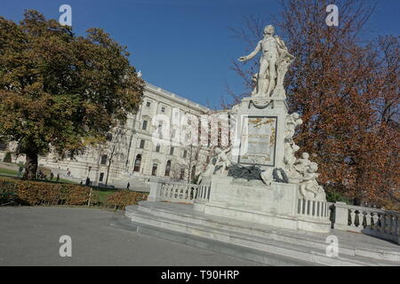 Wien, Burggarten, Mozartdenkmal - Wien, Burggarten, Mozart Denkmal Stockfoto