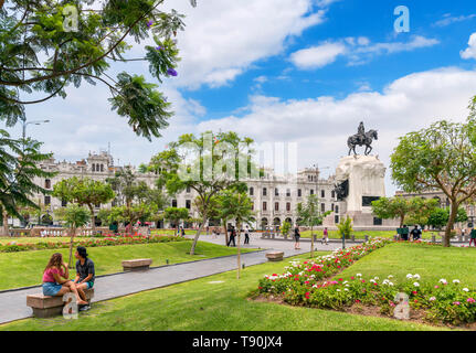 Plaza San Martín im historischen Zentrum (Centro Historico), Lima, Peru, Südamerika Stockfoto