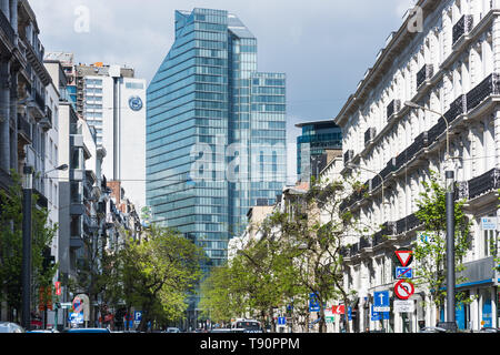 In der städtischen Planung, Brusselization ist die unterschiedslose und sorglose Einführung moderner Hochhäuser in Gentrifizierten Nachbarschaften und hat Stockfoto