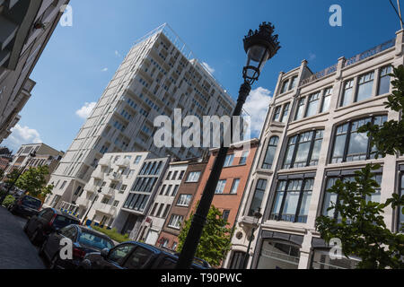 In der städtischen Planung, Brusselization ist die unterschiedslose und sorglose Einführung moderner Hochhäuser in Gentrifizierten Nachbarschaften und hat Stockfoto