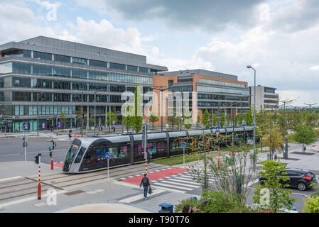 Stater Straßenbahn (Dt.: Städtische Straßenbahn) ist die Bahnlinie der luxemburgischen Hauptstadt Luxemburg, sterben bin 10 sterben. Dezember 2017 eröffnet wurde. D Stockfoto